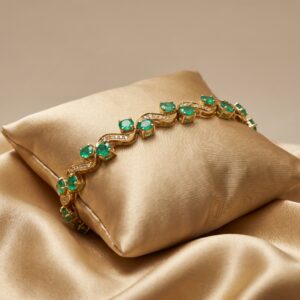 Bracciale in Oro Giallo con Smeraldi e Diamanti