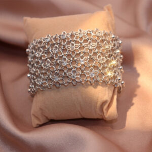 Bracciale a Fascia Larga in Oro Bianco con Diamanti